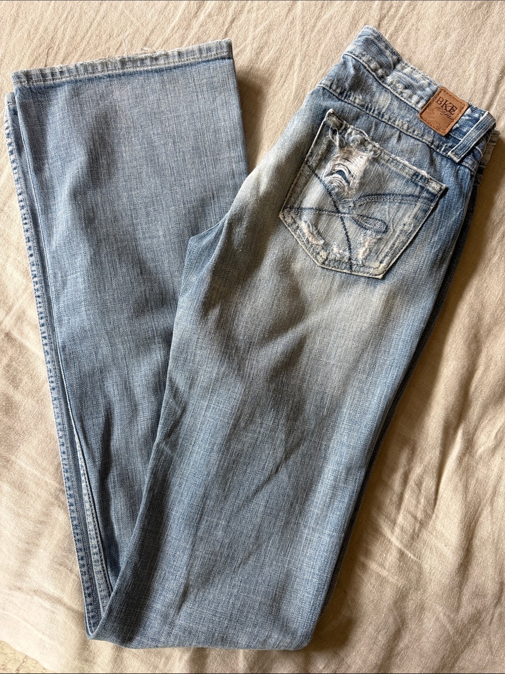 BKE Starlite 18 Low Rise Flare Jeans | Distressed Pocket Y2K Denim